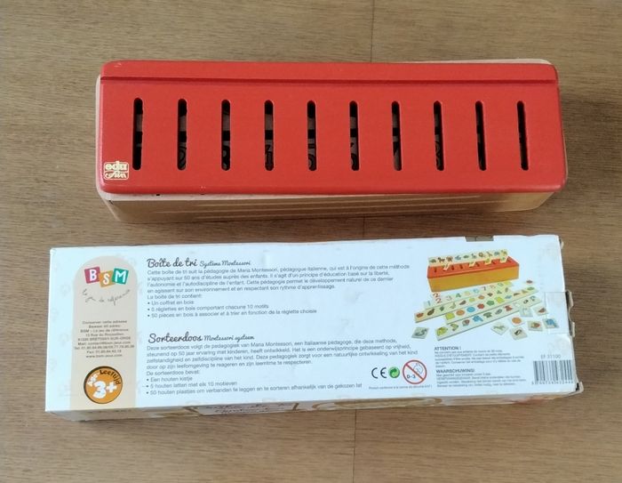 Boîte de tri 6 réglettes, Pédagogie Montessori, jeu éducatif ,en bois - photo numéro 2