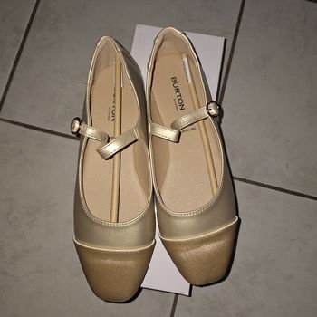 Ballerines  couleur doré  neuves