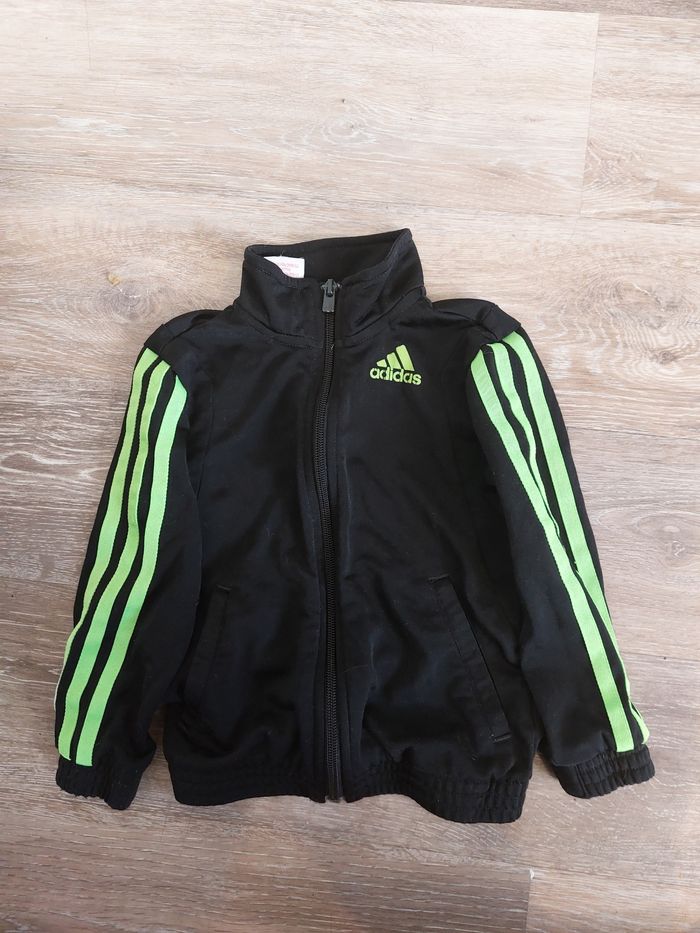 Veste adidas taille 3/4 ans