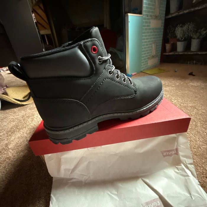 Superbes paires de bottines Levi’s neuves avec étiquette pointure 36 - photo numéro 4