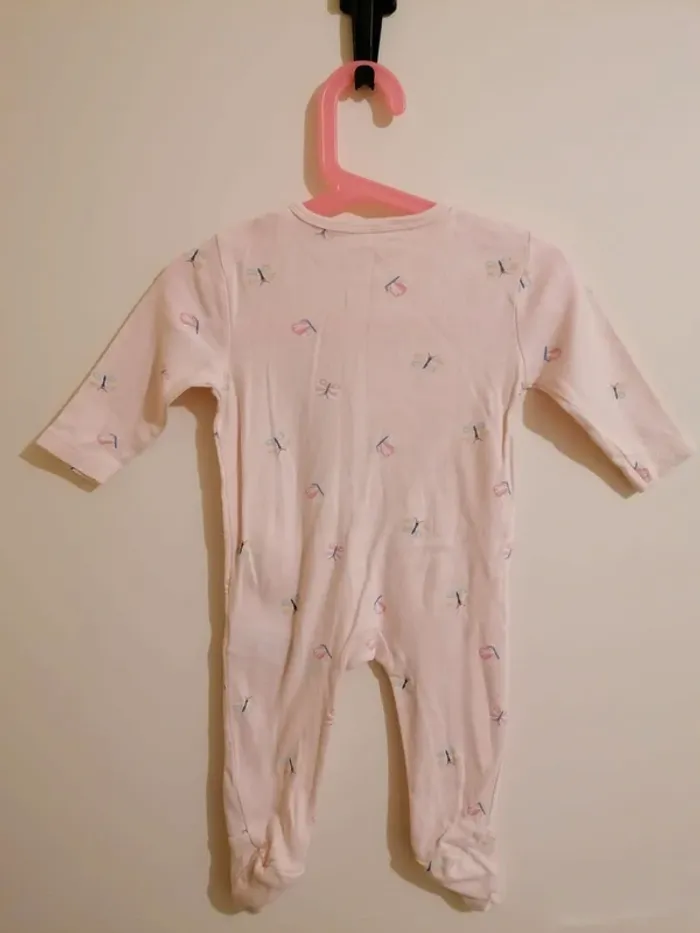 Lot Pyjama 6 mois primark et disney baby - photo numéro 2