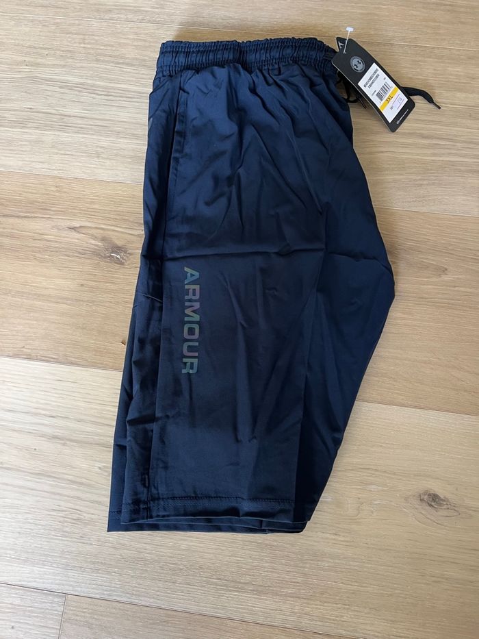 Short de sport Under Armour - Neuf avec étiquette - XL - photo numéro 7