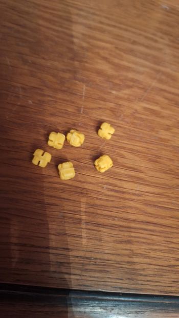 6 Clips jaune playmobil