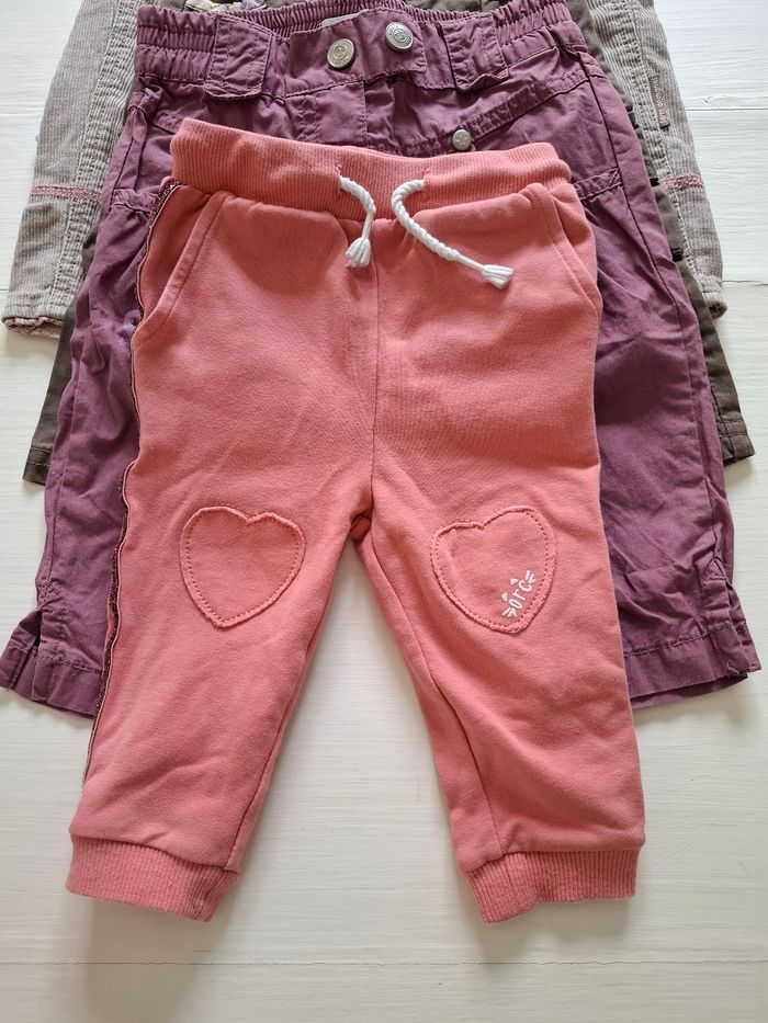 Lot de 5 pantalons filles 6/9 mois 67 cm
- photo numéro 2