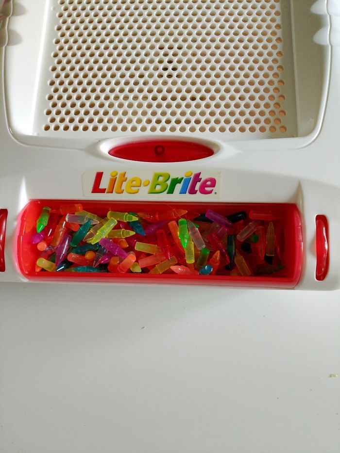 Lite brite mb fonctionne - photo numéro 2