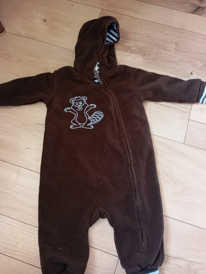 Lot vestes taille 12 mois - photo numéro 2
