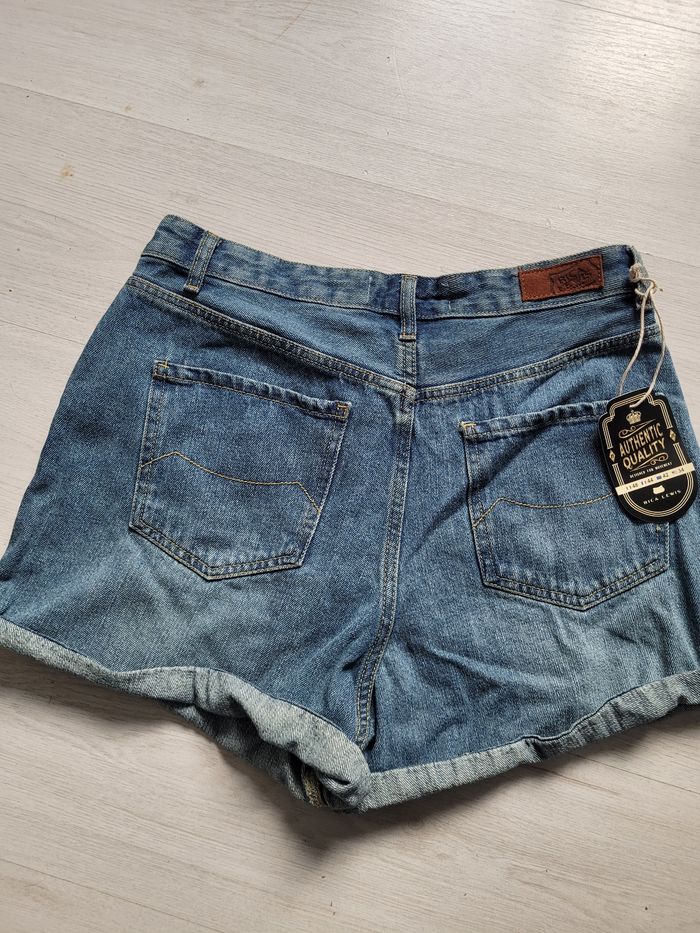 Short Rica Lewis t44 - photo numéro 4