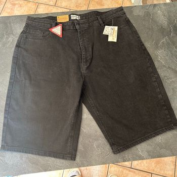 Bermuda en jean noir