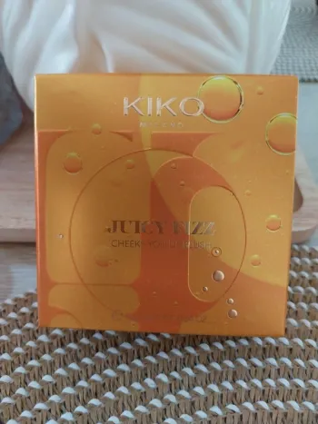 Blush et lèvres Kiki Juicy Fizz 02 rouge crush
