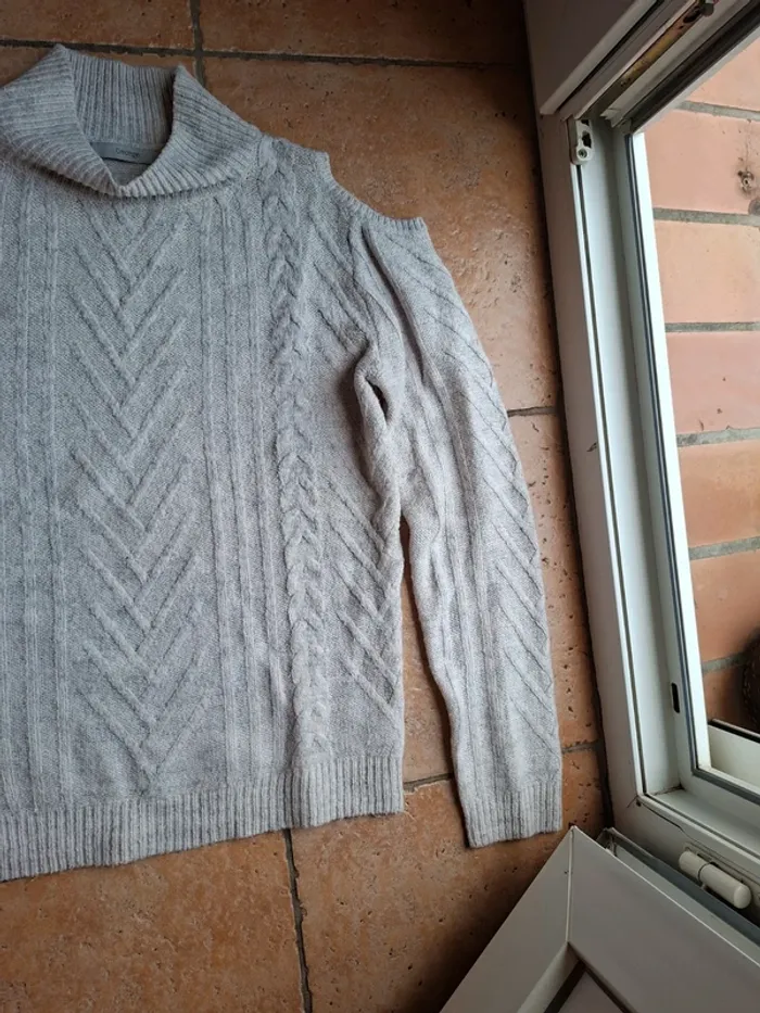Pull épaules dénudées - photo numéro 5