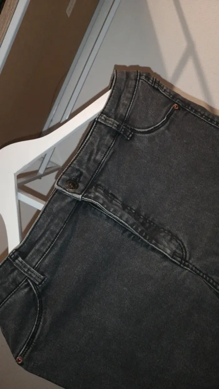 Jean slim bershka - photo numéro 3