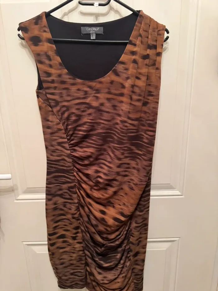 Robe Marque Camomilla taille 38 marron
