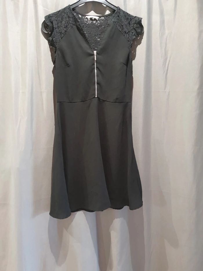 Robe noir