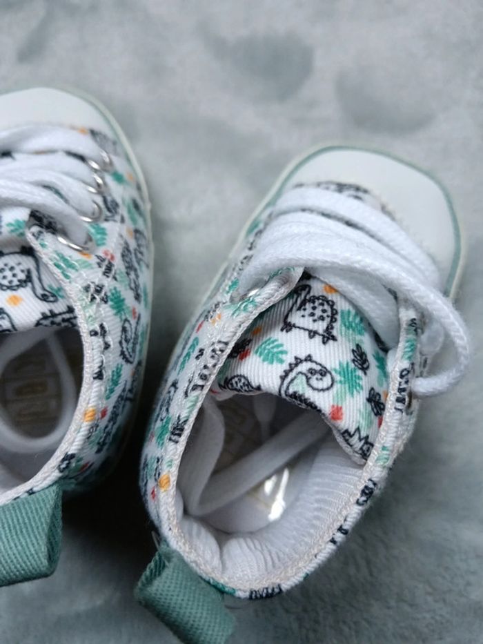 Chaussure bebe neuve - photo numéro 5