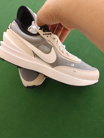 Basket Nike waffle one pointure 39 Uk 6 neuf