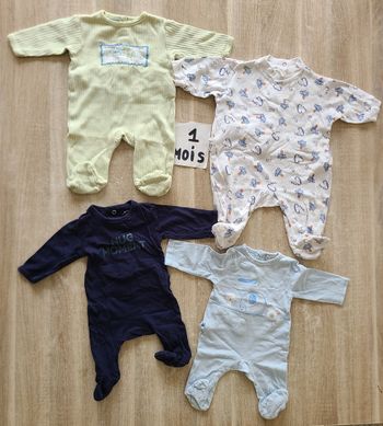 Lot de pyjamas bébé 1mois / Été 