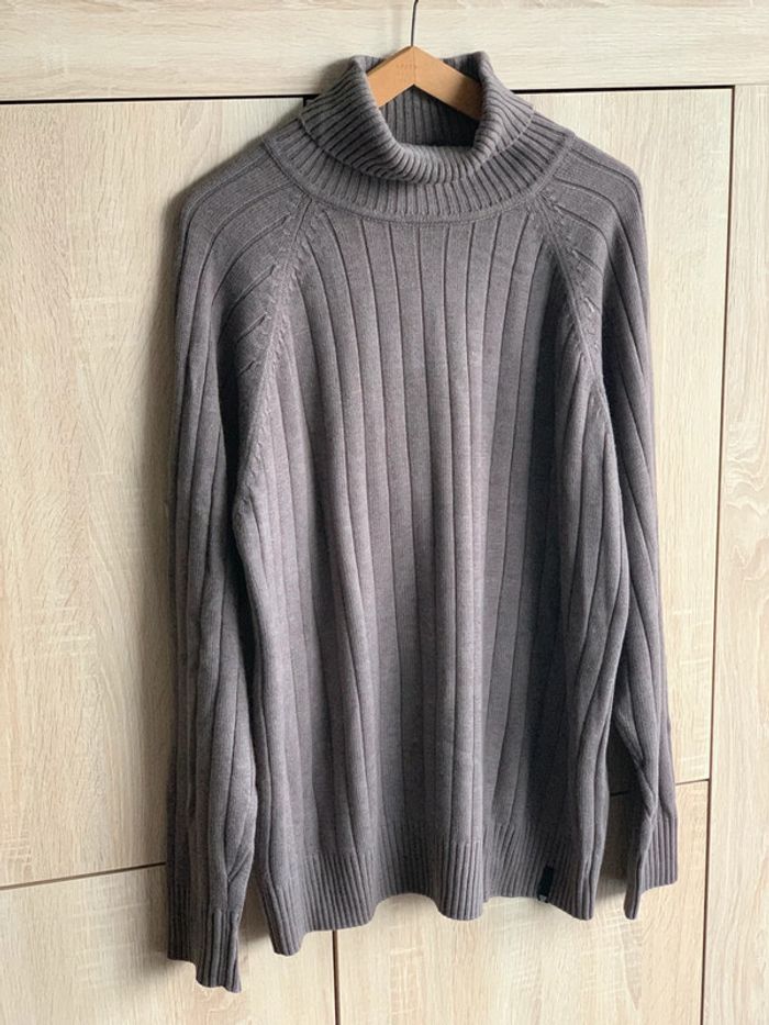 col roulé Gino santi casual XL 😺 - photo numéro 3