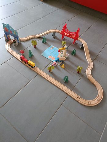 Circuit de train en bois