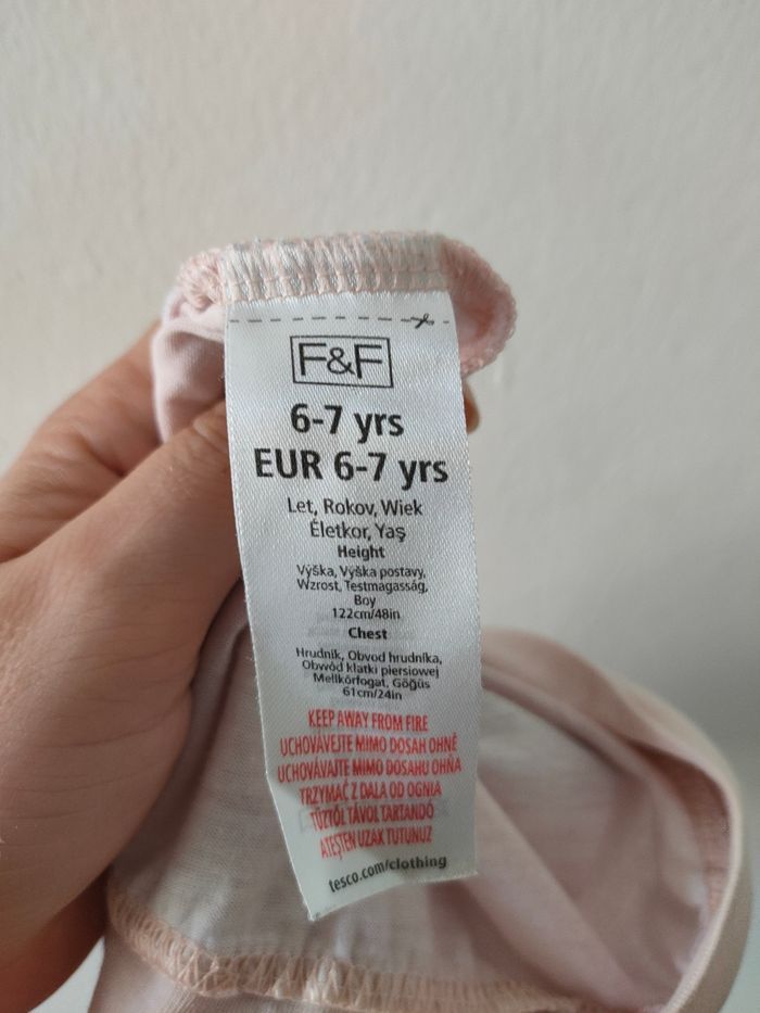 Tee-shirt rose 6/7 ans F&F - photo numéro 4