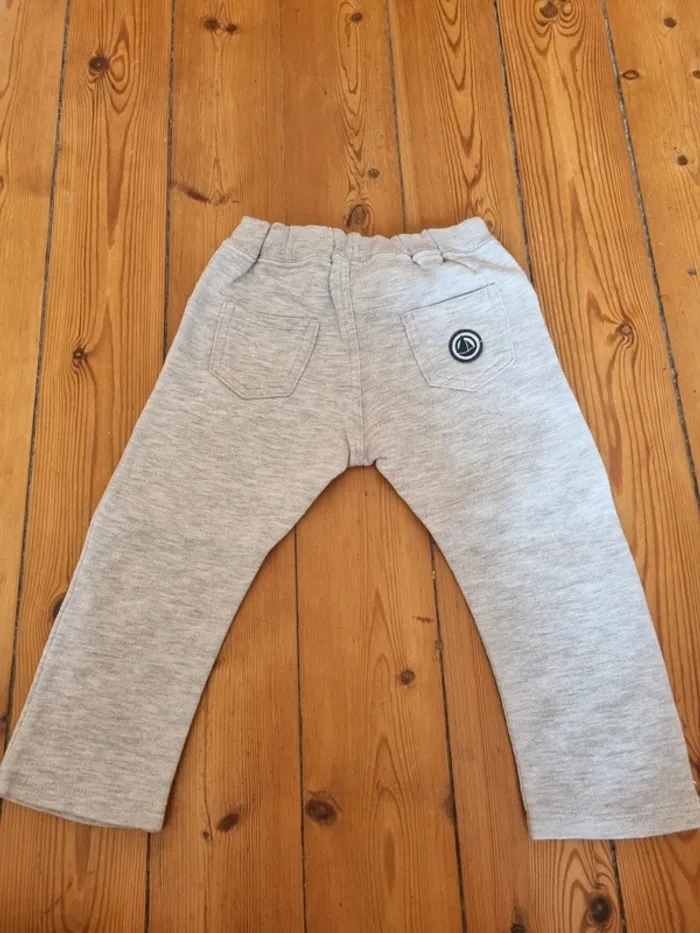 Pantalon gris - photo numéro 2
