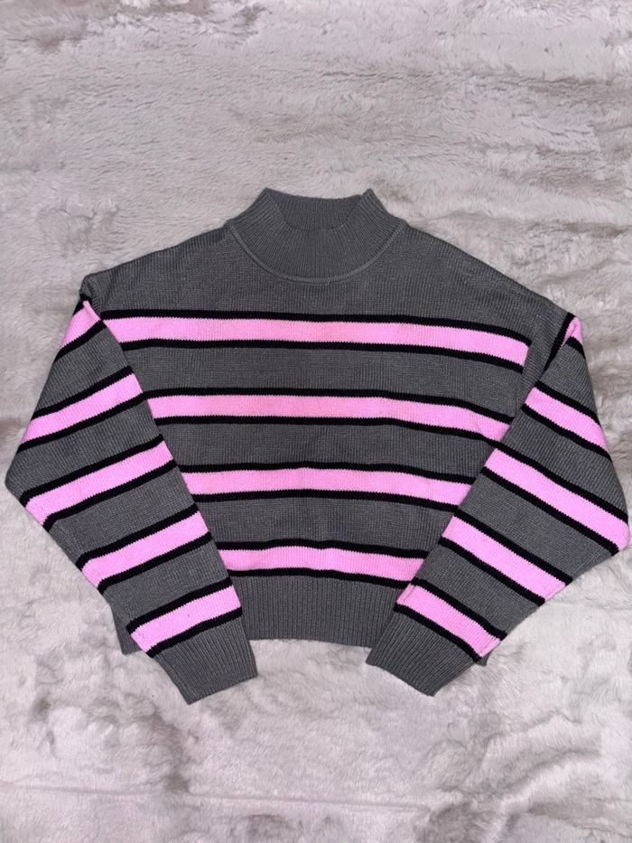 Pull H&M Taille XS – Gris à Rayures Rose/Noir, Comme Neuf, Col Montant