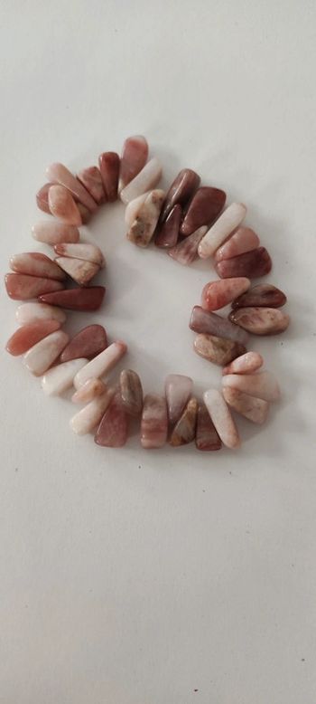 Bracelet pierres roses opale baroque lithothérapie