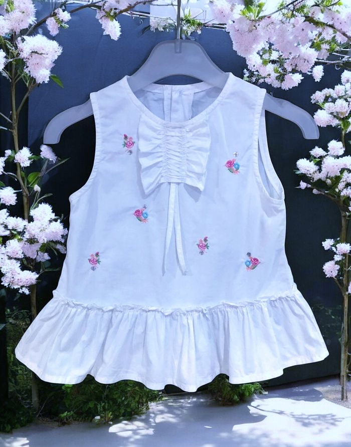 CATIMINI - ENSEMBLE 2P FILLE MOTIF FRUITS, DÉTAILS BRODERIES FLEURS & VOLANTS 4A - photo numéro 4
