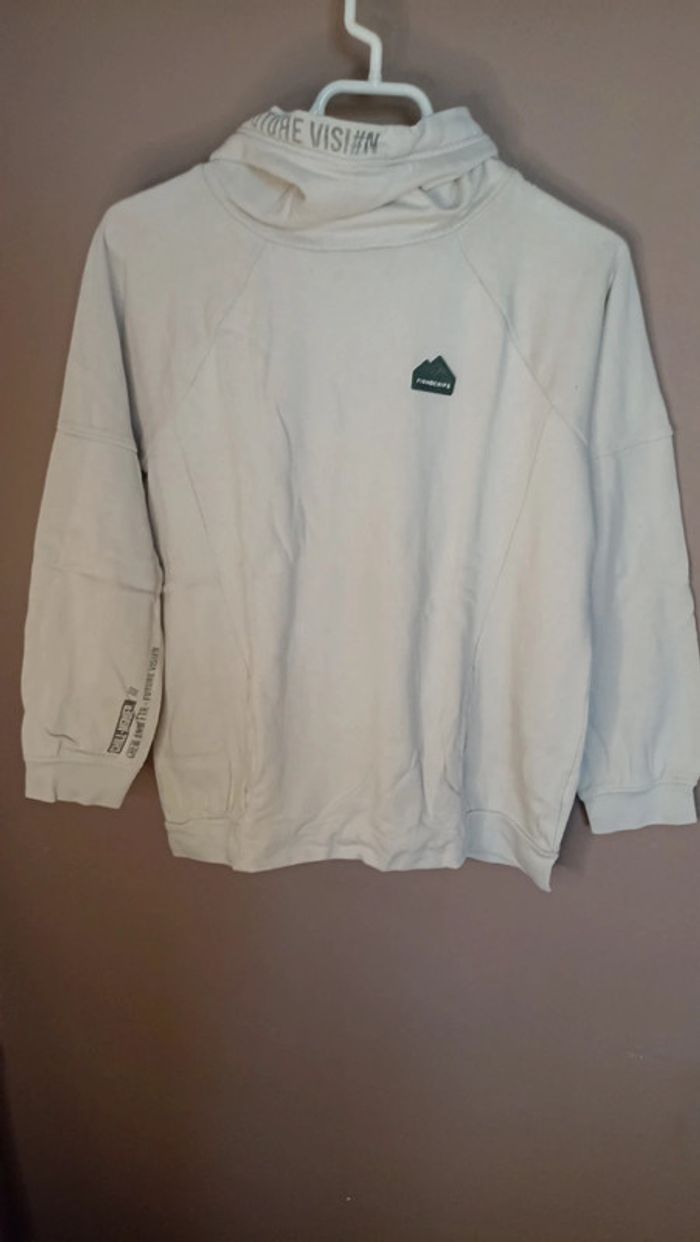 Sweat garçon T 12 ans