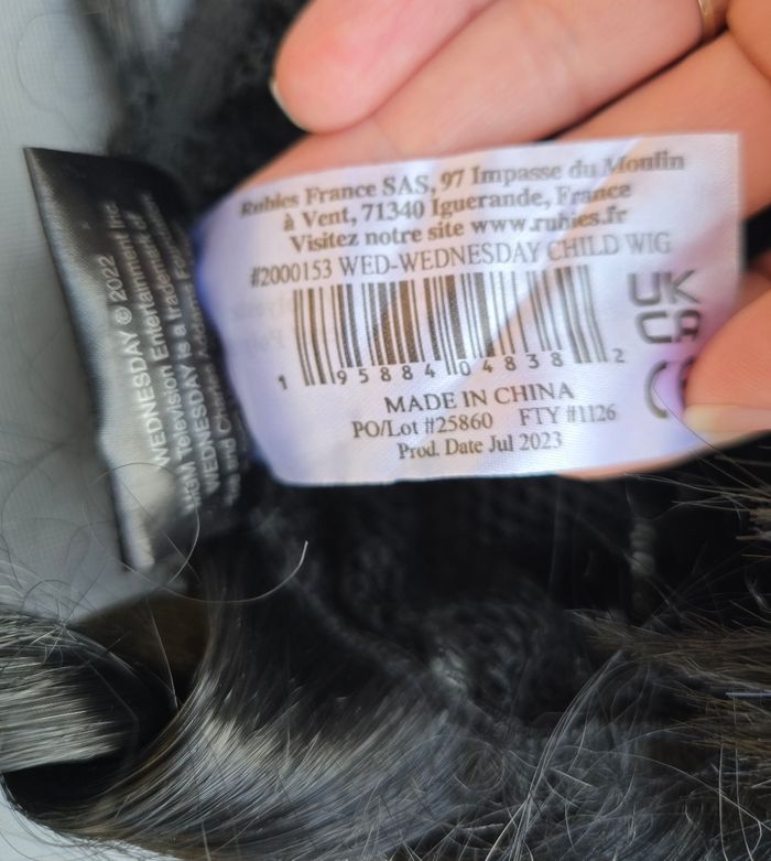Perruque enfant Mercredi Addams 6 ans et + - photo numéro 7