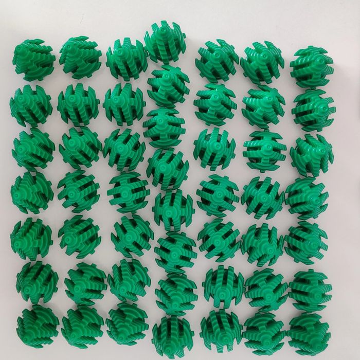 🌲 50 petits sapins LEGO - Excellent état 🌟 - Envoi rapide 🚚💨