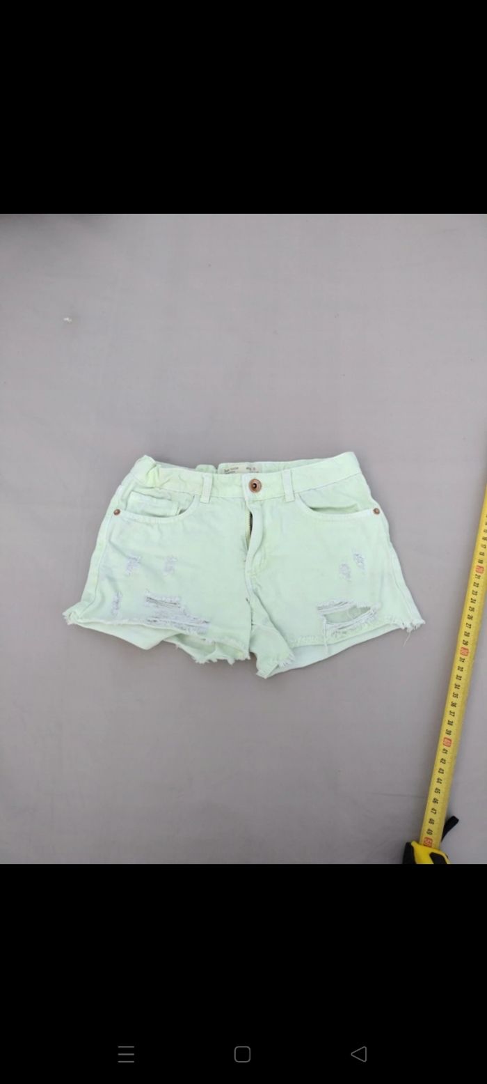 Short jaune