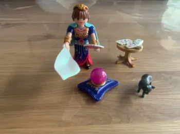 Playmobil set 9417 - La voyante