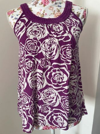 Haut ample dos nageur blanc et violet