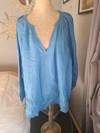 Tunique,  blouse. Manche longue. Bleu. Longueur 82 cm.  XXL. 50 /52. 100 % coton. Kiabi. Neuve 