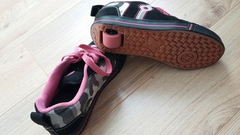 Heelys chaussures à roulettes pointure 36.5