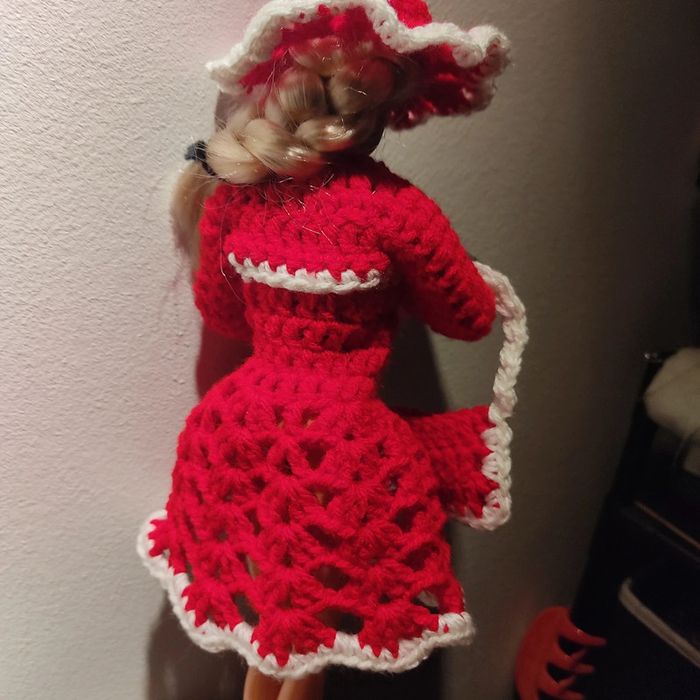 Vêtements pour Barbie 3 € - photo numéro 9