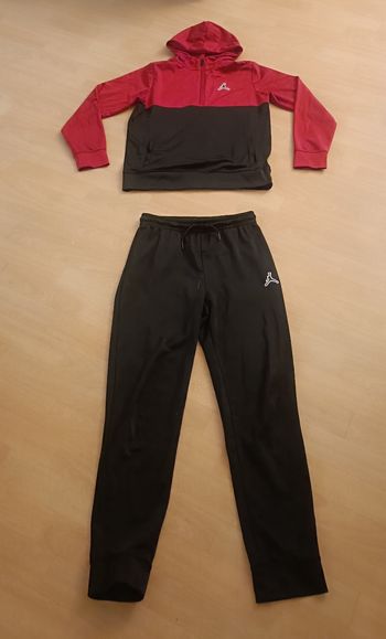 Ensemble jogging garçon taille 13/15 ans Jordan