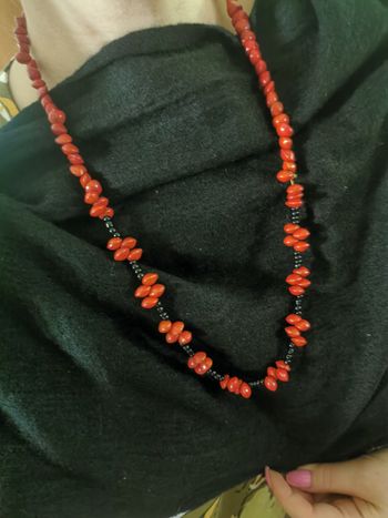 Sautoir en graines rouges porte-bonheur naturelles, adenanthera pavonina, bois de santal rouge et pe