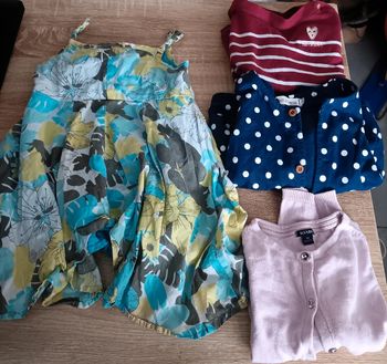 Lot d habits fille 3/4 ans