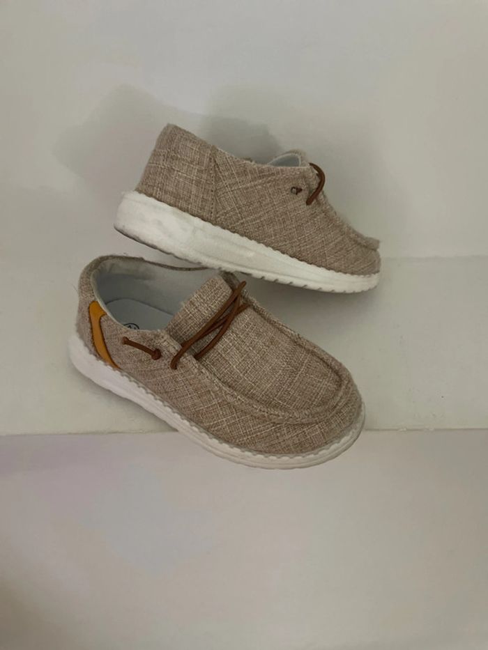Chaussures de la marque Shein en taille 27 - photo numéro 4