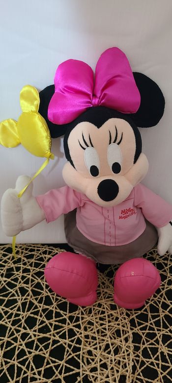 Jolie peluche Disneyland Paris Minnie magical party