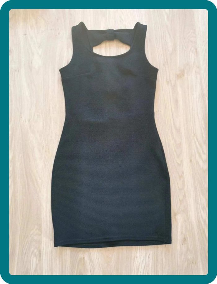 Robe moulante XS - photo numéro 3