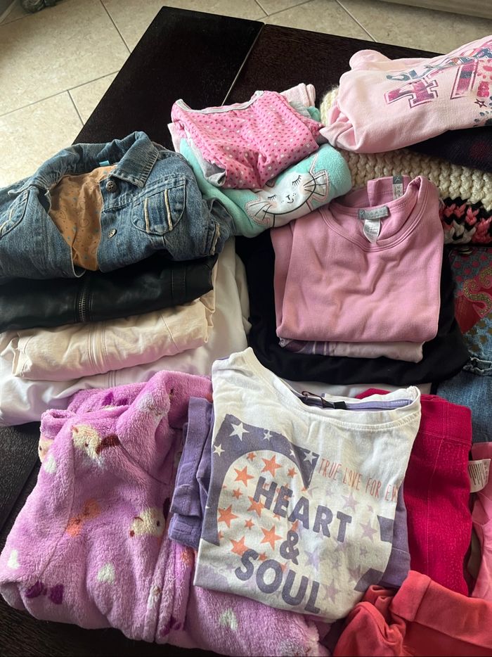 Lot de 30 vêtements 6 ans - photo numéro 2