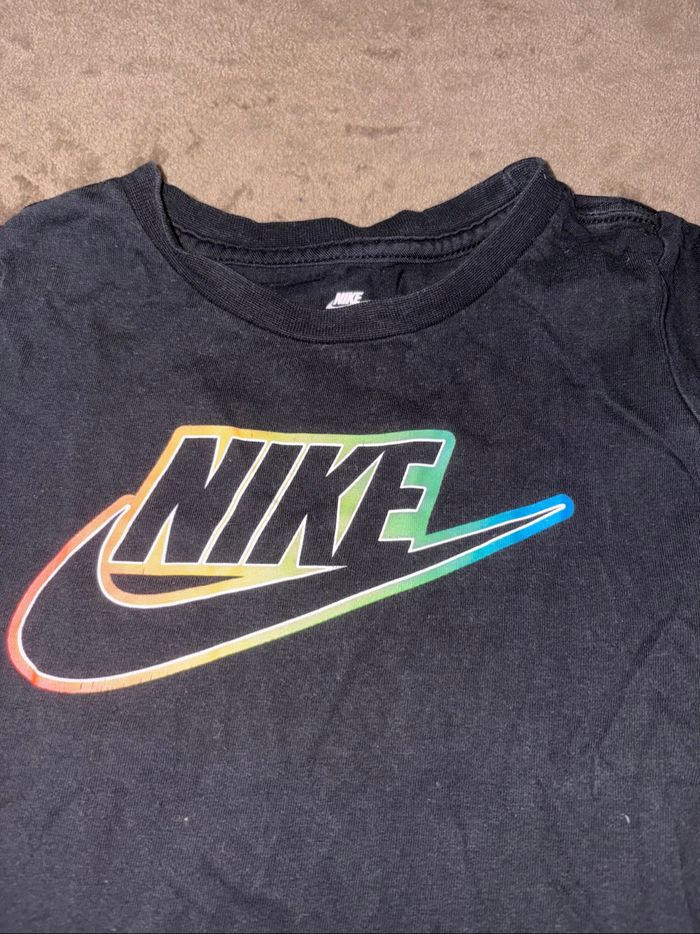 T-shirt Nike noir garçon taille 3 ans noir en très bon état. - photo numéro 5