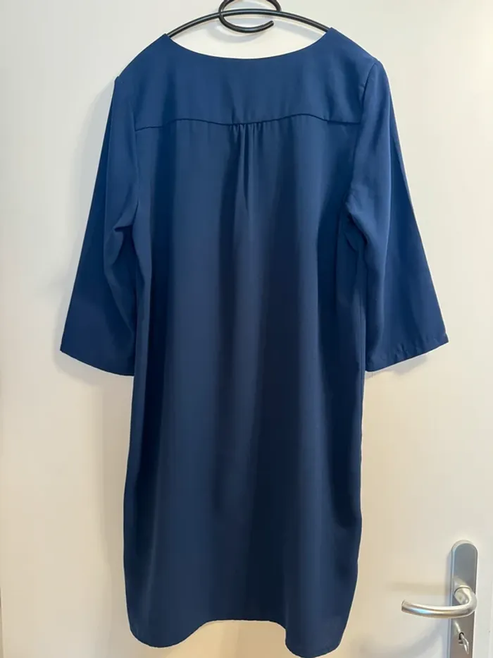 Robe bleue marine manches 3/4 - photo numéro 2