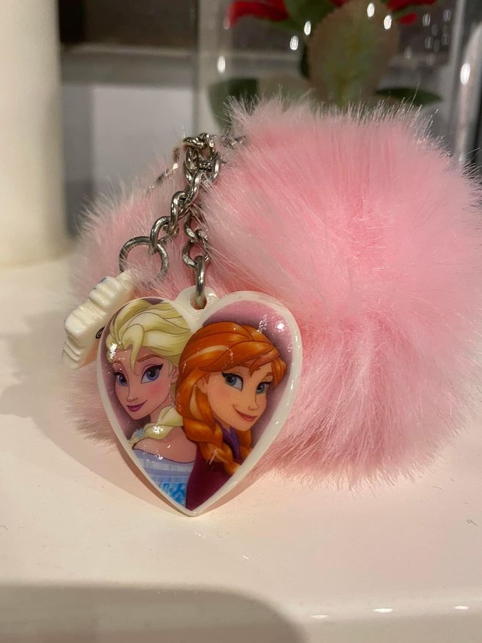 Porte clés reine des neiges Neuf