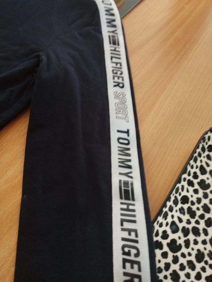 Haut sport femme ou fille tommy Hilfiger - photo numéro 3