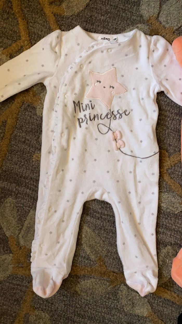 Dors bien bébé fille 6 mois Gemo - photo numéro 2