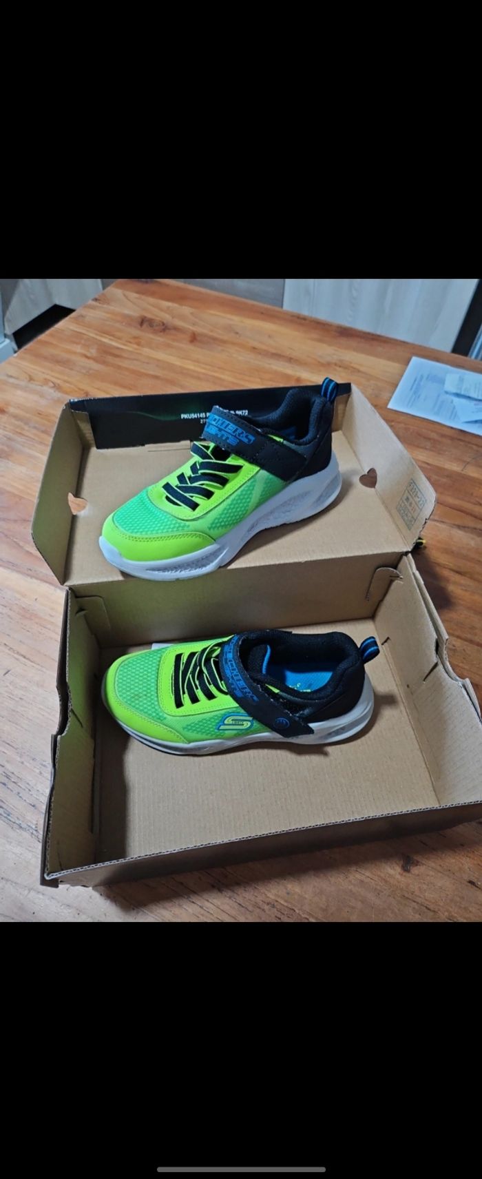 Skechers 31 lumières - photo numéro 2