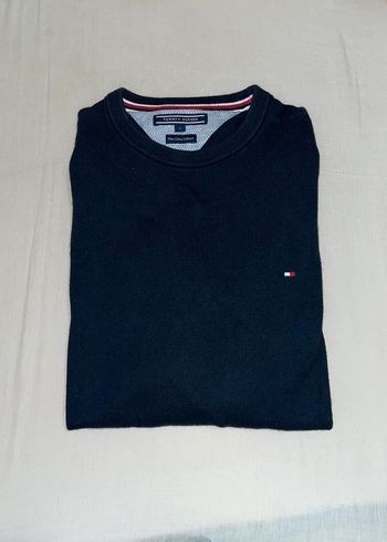 Pull Tommy Hilfiger bleu marine col rond (taille S)